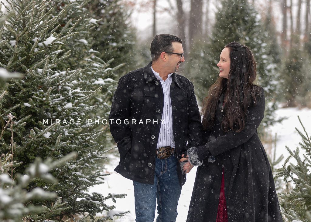 Christmas Tree Farm Mini sessions in Fowlerville, MI