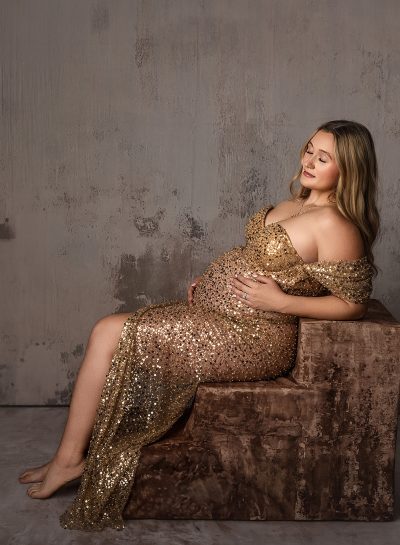 What to wear for your maternity session | Howell, MI Photographer wardrobe guide